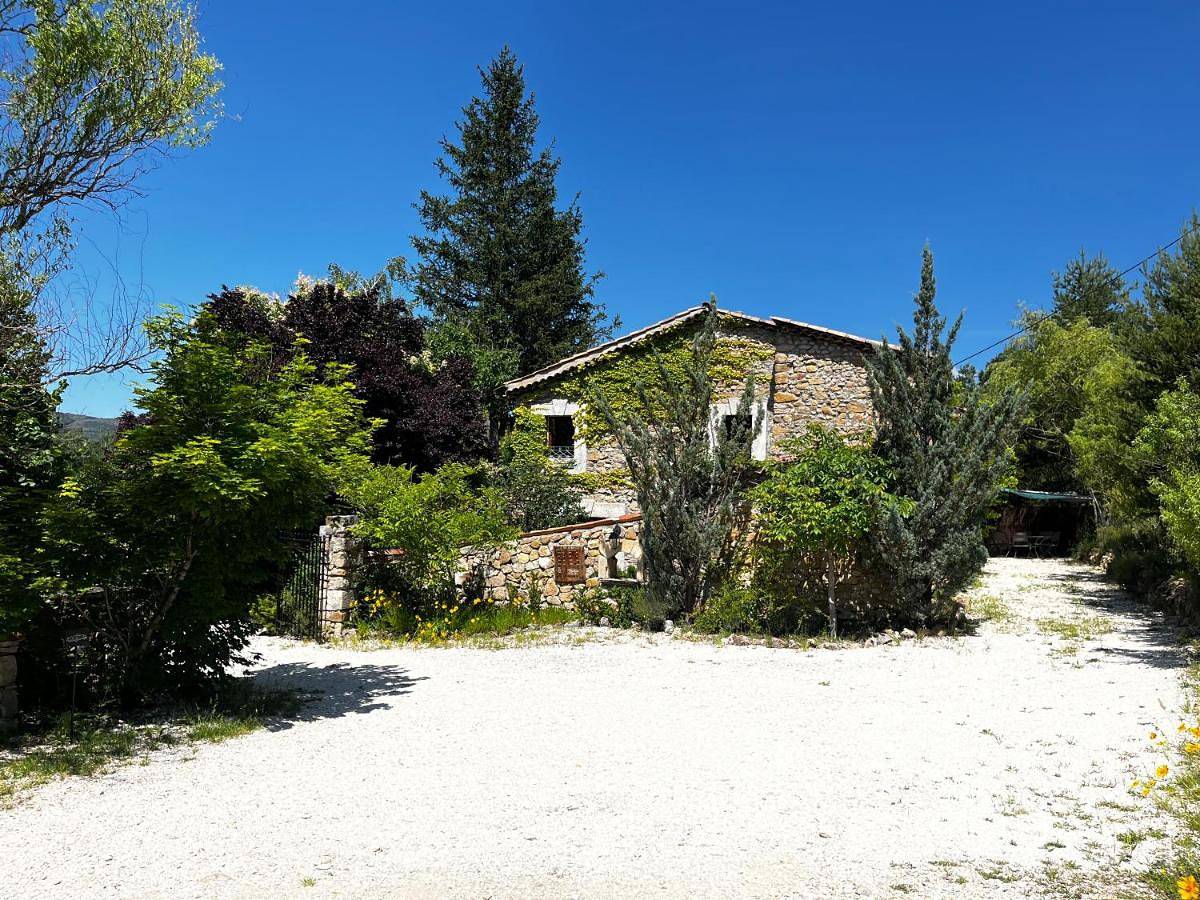 Double Room with Private Bathroom in Trigance, Parc naturel régional du Verdon