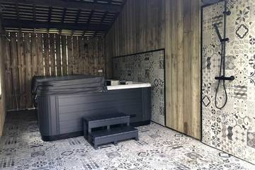 Gîte pour 12 personnes, avec sauna à Pont-Bellanger