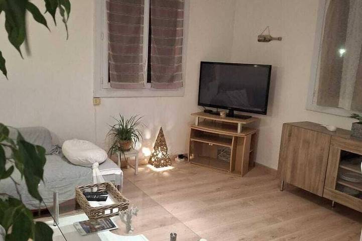 Appartement entier, Charmant T3 dans villa proche de la mer in Le Pradet, Côte méditerranéenne (France)