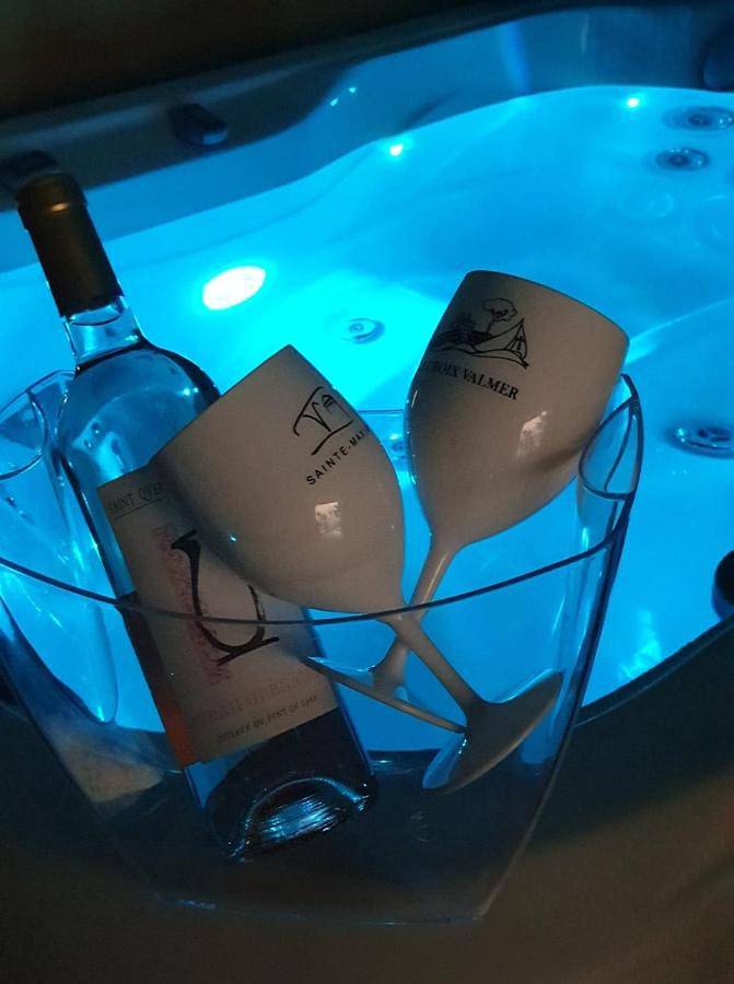 Location de vacances pour 3 personnes, avec terrasse ainsi que vue et sauna, animaux acceptés à Fontarèches - 4