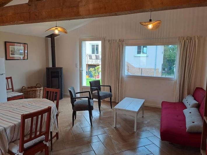 Location de vacances pour 4 personnes, avec jardin à Saint-Étienne-des-Oullières - 2