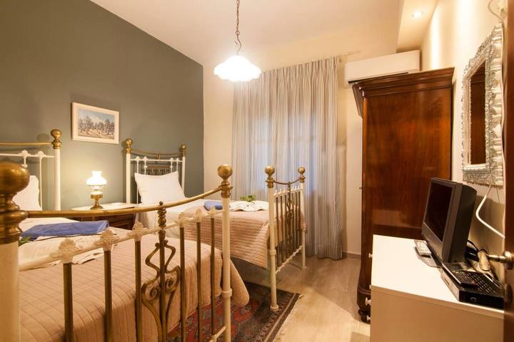 Casa vacanza per 6 persone, con giardino e panorama in Ipsos