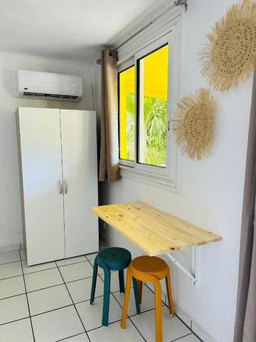 Maison de campagne pour 2 personnes, avec vue et balcon à Manapy les Bains