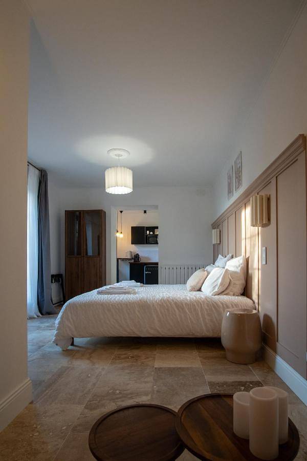 Maison d’hôte pour 2 personnes, avec jardin ainsi que vue et piscine dans l' Hérault - 4