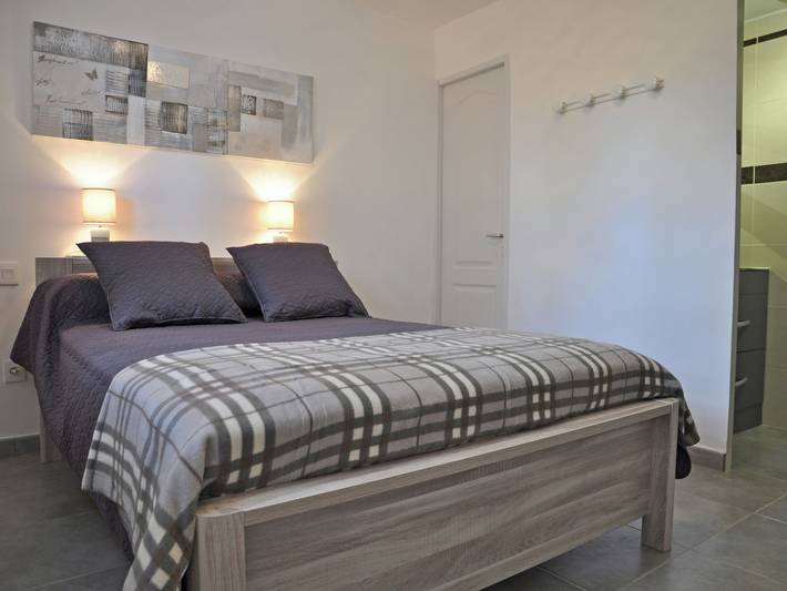 Ferienhaus für 12 Personen, mit Balkon und Terrasse sowie Garten und Pool in Gard - 2