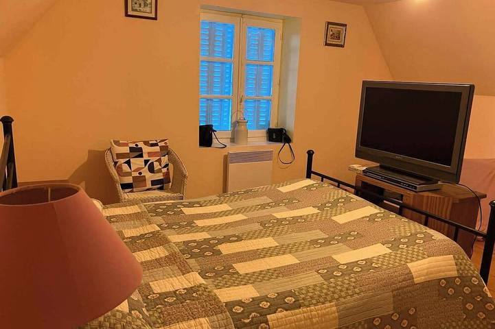 Gîte pour 4 personnes, avec jardin, animaux acceptés à Saint-Cyr-les-Champagnes - 4