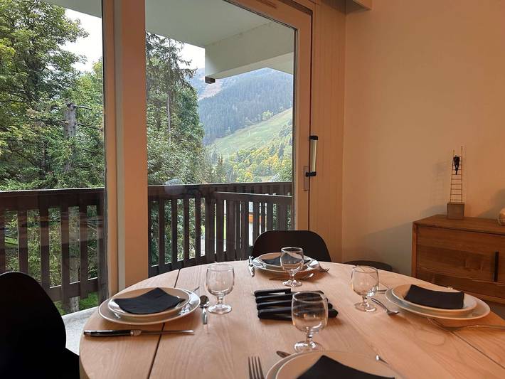 Gîte pour 3 personnes, avec piscine et balcon dans Méribel - 4