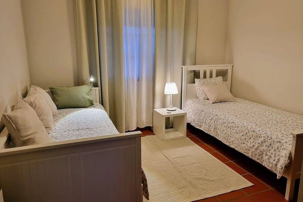 Ganze Wohnung, Obidos - Resort 5 * - Praia D'El Rey - Surf Golf & Beach - 2 Zimmer Wohnung in Amoreira, Leiria District