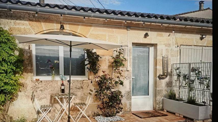 Location de vacances pour 2 personnes, avec jardin et vue à Sainte-Terre - 3