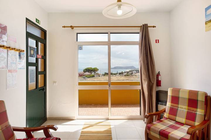 Casa de vacaciones "Cantinho Solpraia" con vistas al mar, jardín y Wi-Fi in Porto Santo, Isla de Madeira