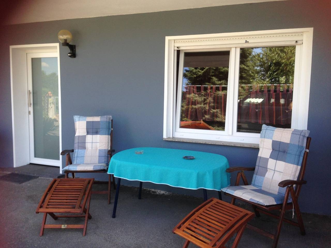 Ganze Wohnung, Gemüliche Ferienwohnung Schmandin in Laacher See, Wassenach