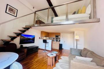 Gîte pour 2 personnes, avec balcon dans Place Massena