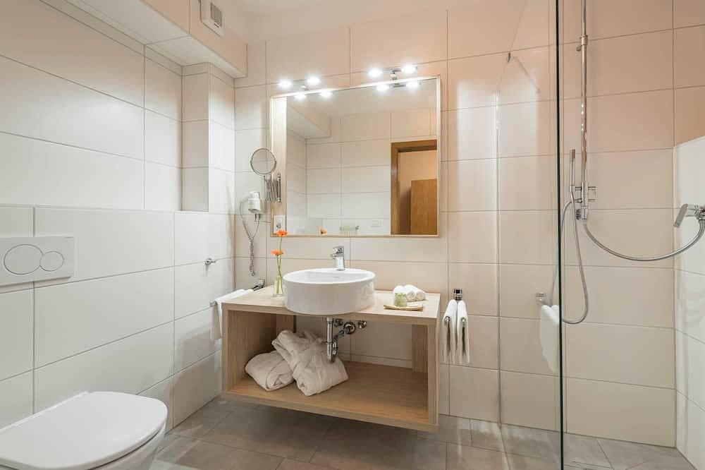 Ganze Wohnung, Neue moderne Apartments für Aktivurlauber mit Wellness und Pool. Hundefreundlich in Goldrain, Latsch