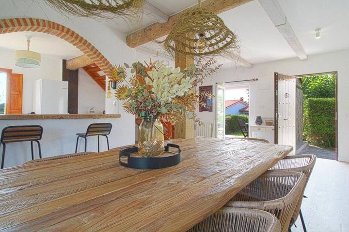 Ferienhaus für 8 Personen, mit Terrasse und Garten sowie Ausblick