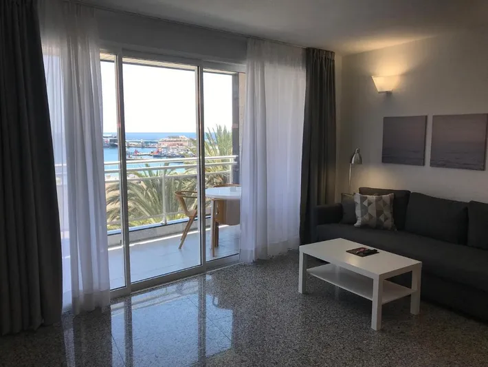 Ferienwohnung für 4 Personen, mit Ausblick und Balkon - 1