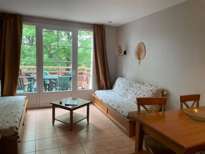Appartement de vacances pour 5 personnes, avec Balcon et Terrasse ainsi que Jardin et Vue sur le lac