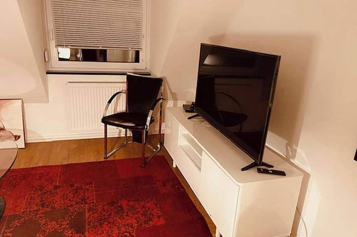 Ganze Wohnung, Wohnen im Herzen Heidelbergs in Neuenheim (Heidelberg), Heidelberg