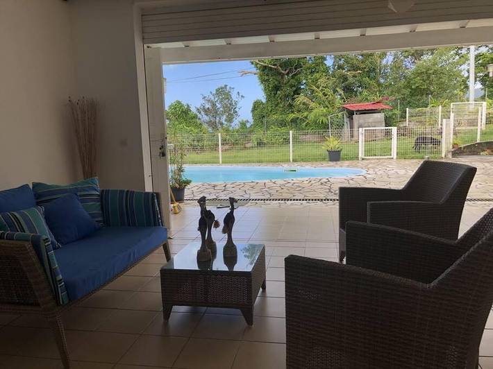 Location de vacances pour 8 personnes, avec piscine et jardin, animaux acceptés dans La Soufrière