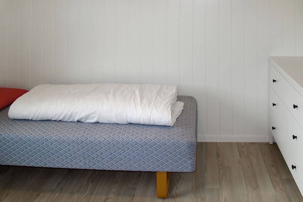 Rød Hytte in Hardangerfjord