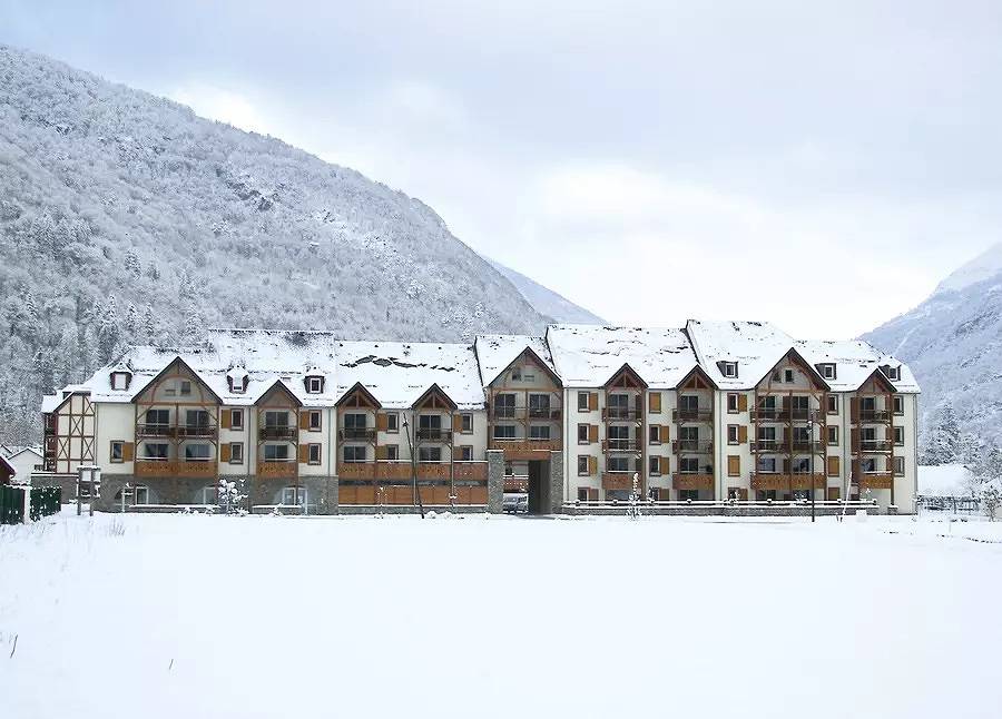 Entire apartment, 3 Rooms 6 People in Luchon-Superbagnères, Saint-Mamet