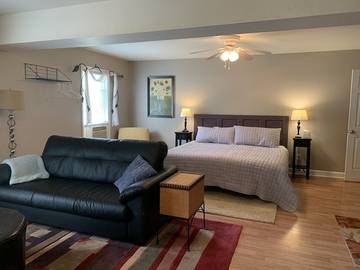 Vacation House for 3 Guests in Asheville, Blue Ridge Mountains, Picture 1