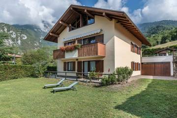 Gîte pour 7 personnes, avec jardin à San Lorenzo in Banale