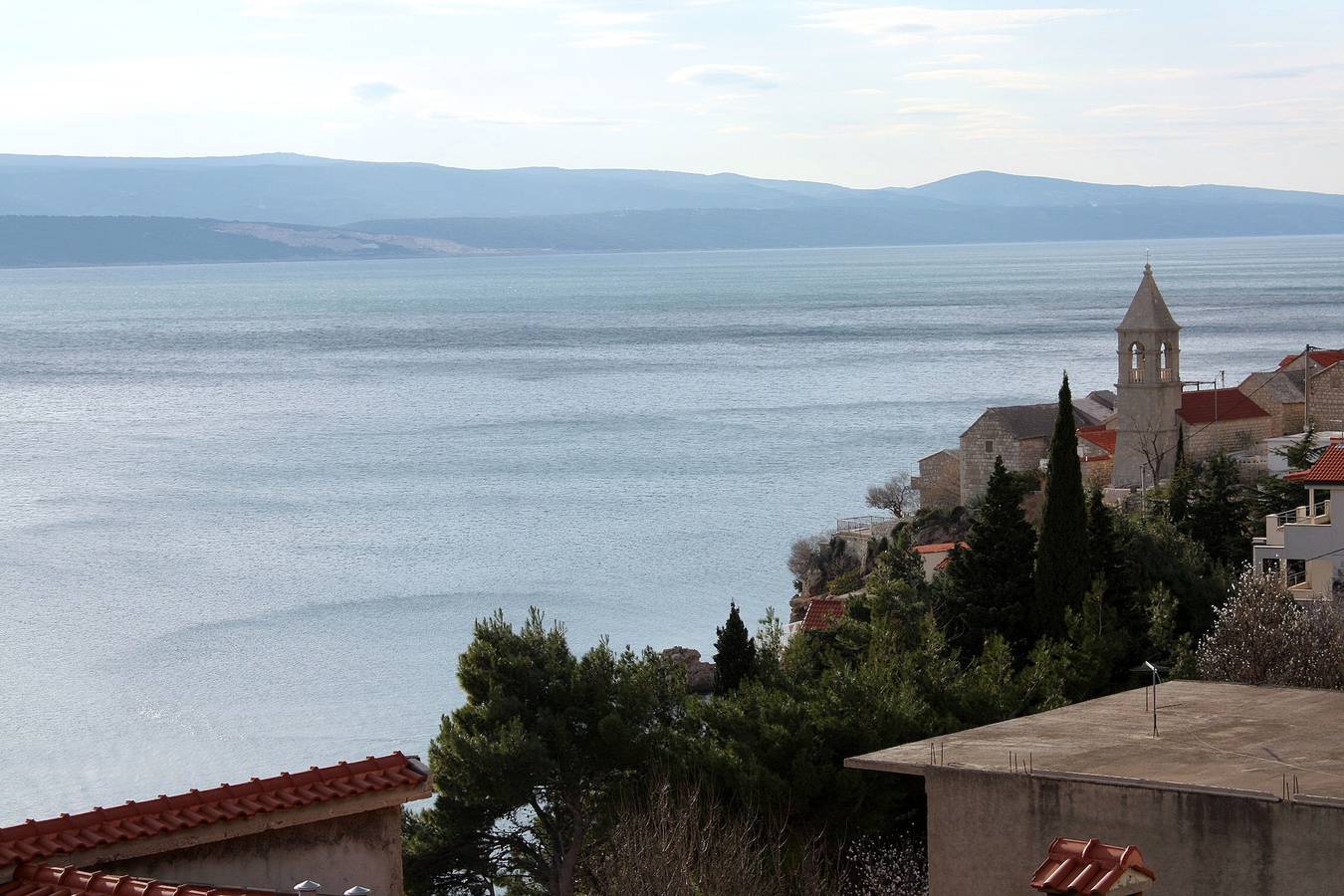 Ganze Wohnung, 2-Zimmer-Ferienwohnung mit Terrasse und Meerblick Pisak, Omis A-4815-d in Pisak, Omis-Riviera