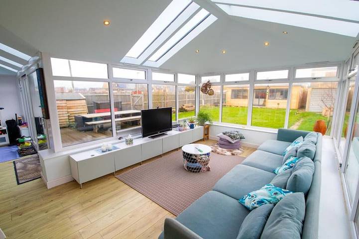 Beach house for 10 people, with garden, with pets in Camber Sands