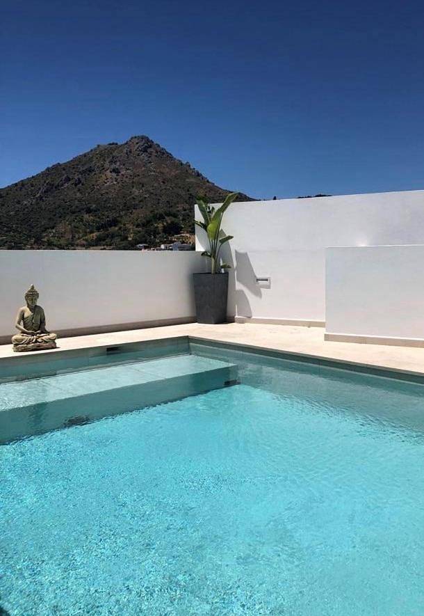 Chalet para 8 personas, con Balcón y Jacuzzi además de Terraza y Jardín en Serranía de Ronda - 3