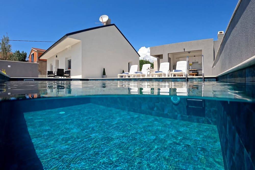 Casa vacanza a Zara a partire da 215€ a notte