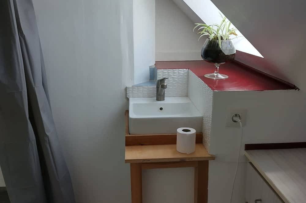 Appartement entier, Studio équipé proche de la Loire in Gennes-Val-de-Loire, Vallée de la Loire