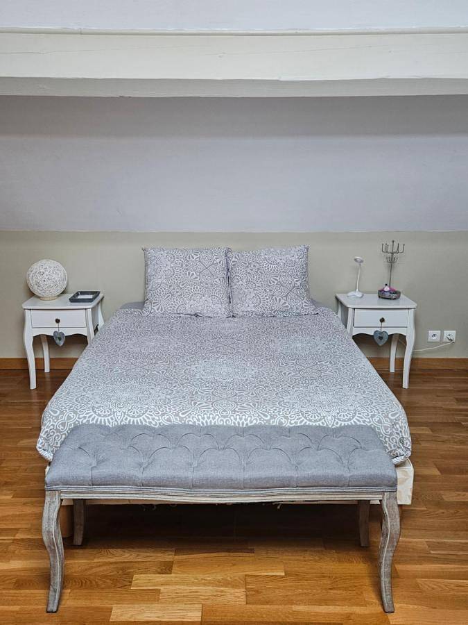 Gîte pour 4 personnes, avec Terrasse et Jardin dans Pousseaux - 2