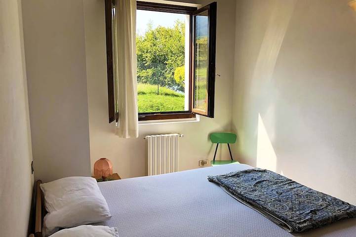 Ganze Wohnung, Direkt am See in Crone Beach (Idro), Idro