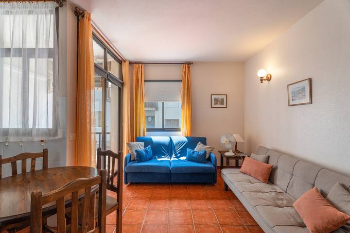 Casa La Canela – Terrace, Pool & Coastal Charm in Playa de Santiago in La Trinchera, Alajeró (municipality)