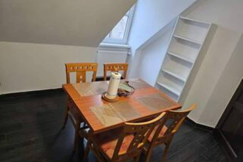 Ganze Wohnung, Ferienwohnung/App. für 4 Gäste mit 72m² in Leuna in Leuna, Saale-Unstrut
