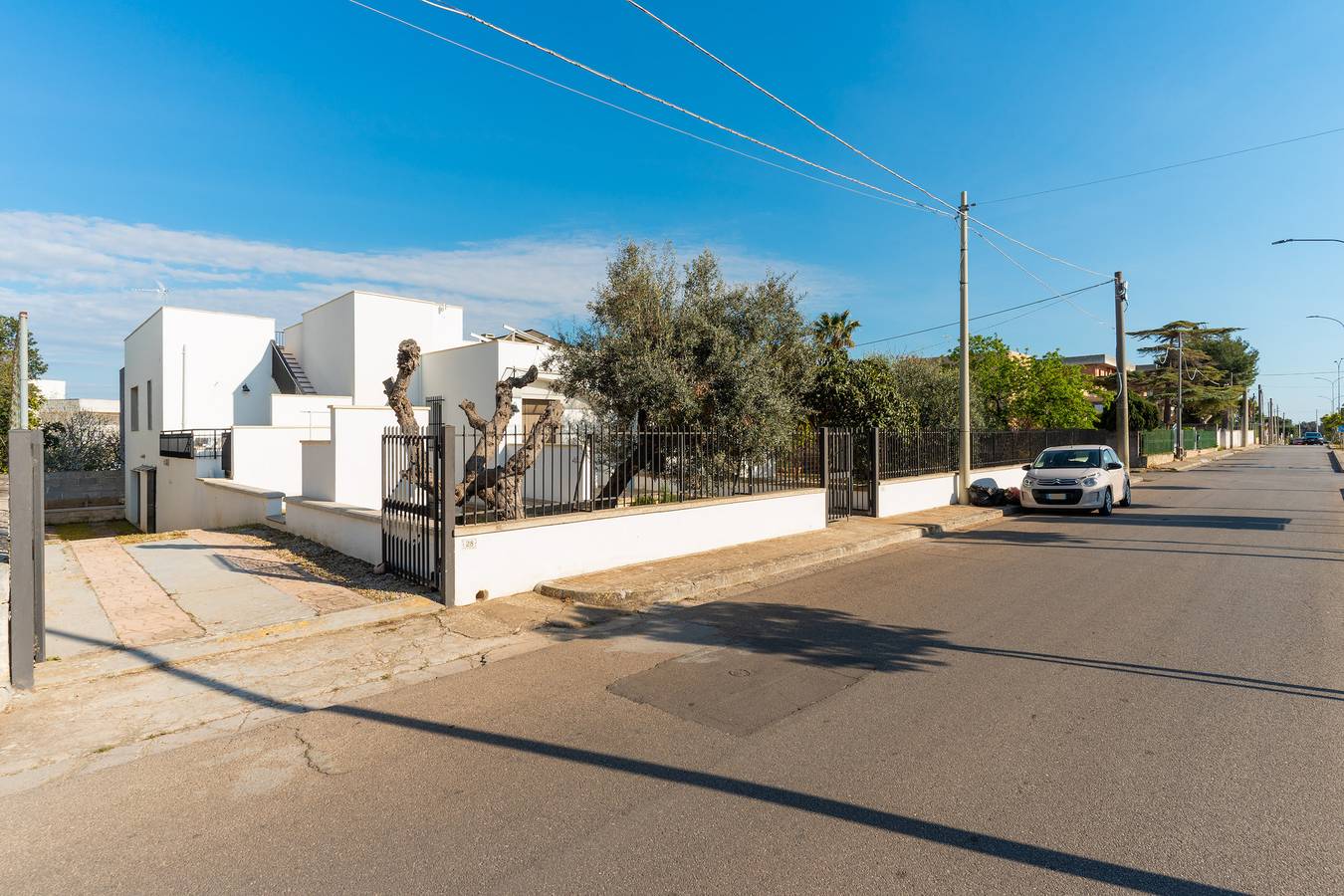 Appartamento intero, Appartamento 'In Collina' con terrazza privata, Wi-Fi e aria condizionata in Matino, Golfo di Taranto
