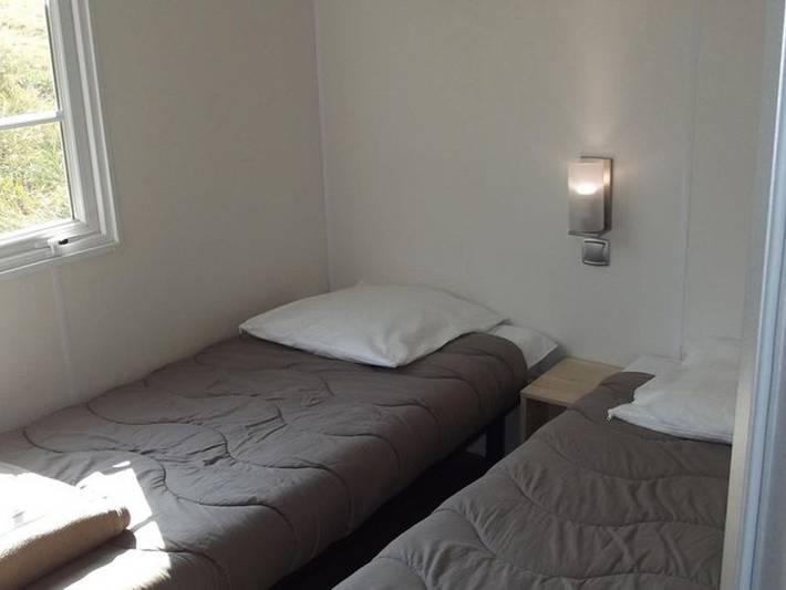 Mobil home pour 4 personnes, avec piscine et terrasse, animaux acceptés à Le Grand-Serre - 4