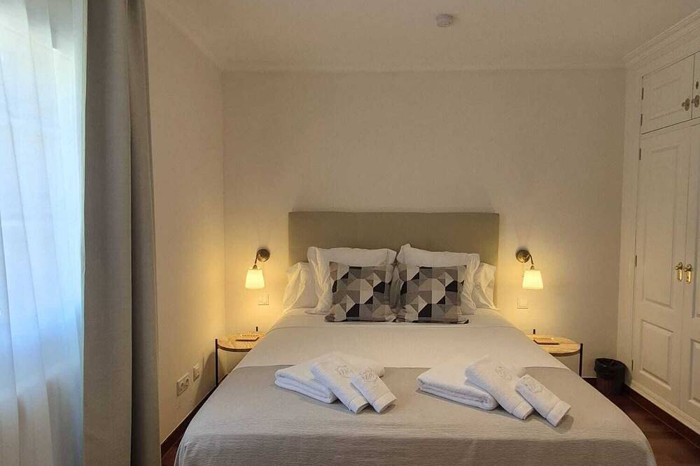 Villa Milo - Vier Schlafzimmer Villa, Schläft 6 in Cas Catala, Calvià