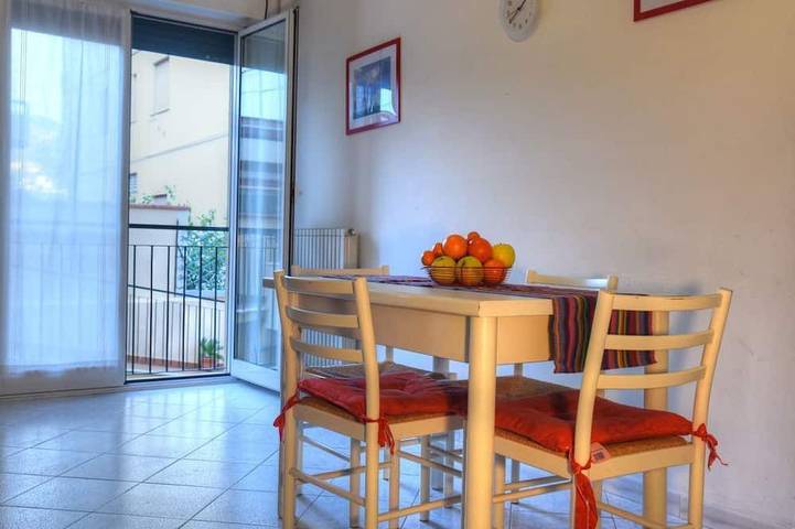 Appartamento intero, Interno 3 - Bilocale a 50 m. dal mare,  fruibile da disabili in carrozzina in Laigueglia, Riviera di Ponente