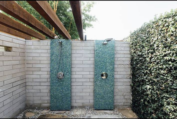 Vacation rental for 10 people, with yard and hot tub as well as sauna in La Jolla