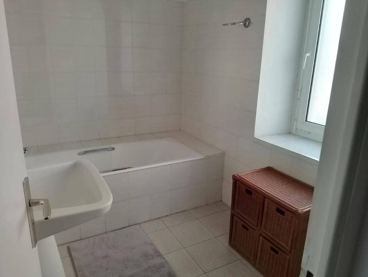 Appartement entier, One-Bedroom Apartment in Saint-Guénolé, Penmarch