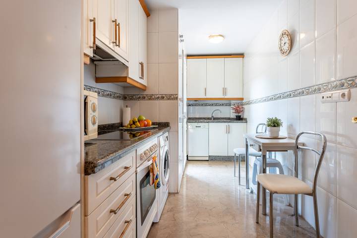 Apartamento inteiro, Malagasuite Terrace & Pool Playamar in La Colina Torremolinos, Torremolinos