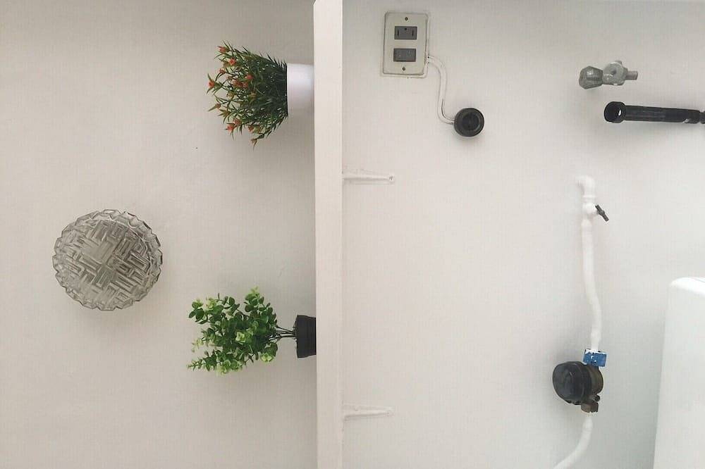 Apartamento entero, (S1) - Piso moderno de 3 dormitorios plano en el centro de la playa a 10-12 minutos a pie in Raval Roig, Alicante