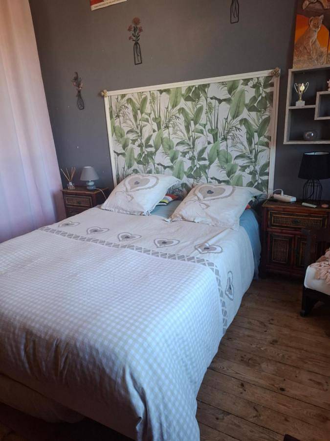 Gîte pour 2 personnes, avec Terrasse et Jardin à Pommiers (Loire)