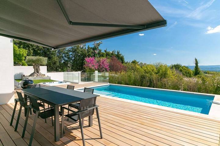 Villa pour 6 personnes, avec jardin ainsi que jacuzzi et terrasse - 1