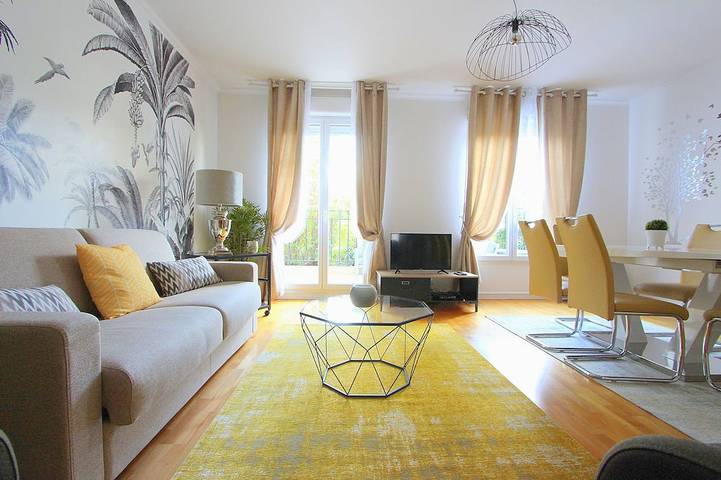 Gîte pour 7 personnes, avec Terrasse à Serris