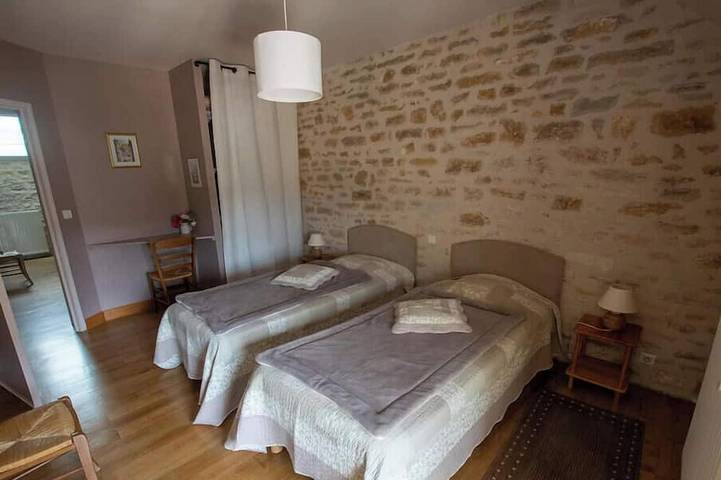 Location de vacances pour 14 personnes, avec jardin à Bussy-le-Grand - 3