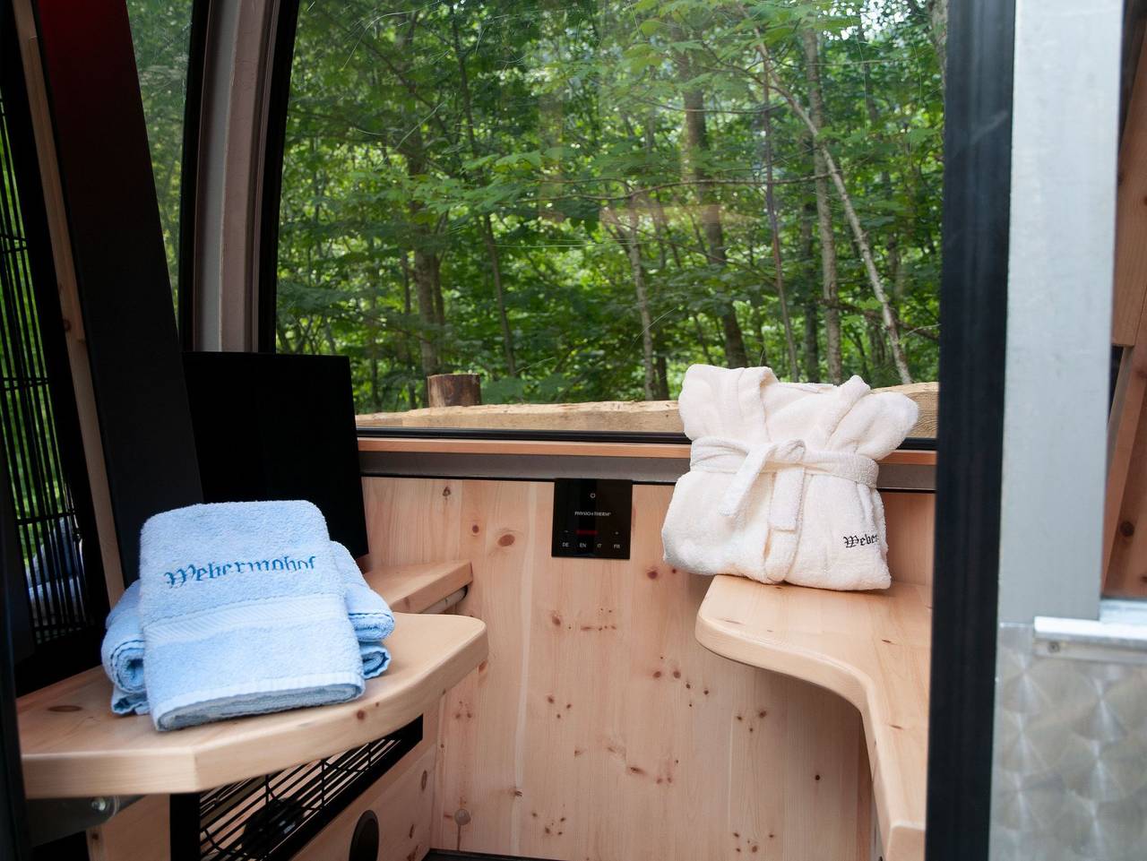 Ganze Ferienwohnung, Almhaus - Ferienhaus Webermohof - Exklusives Ferienhaus mit privatem Wellnessgarten in Rottach-Egern, Spitzingsee