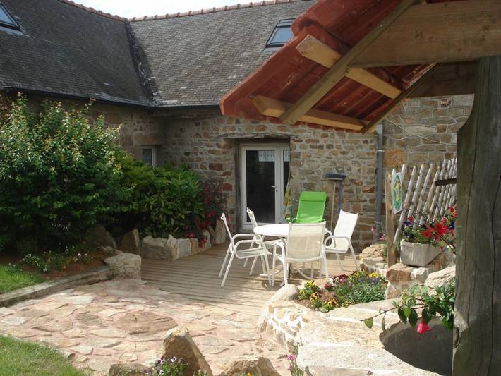 Gîte pour 3 personnes, avec Terrasse et Jardin à Plourivo