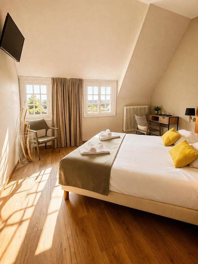 Double Room with Sea View in Villers-sur-Mer, Région de Lisieux